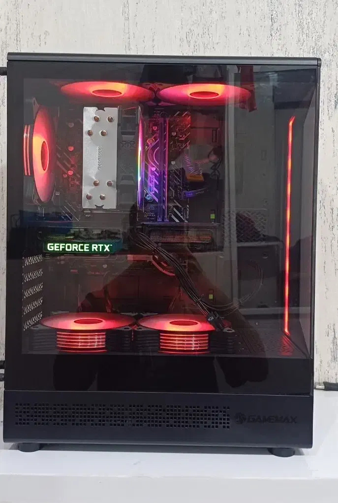 کیس گیمینگ استثنایی|رایانه رومیزی|بوشهر, |دیوار