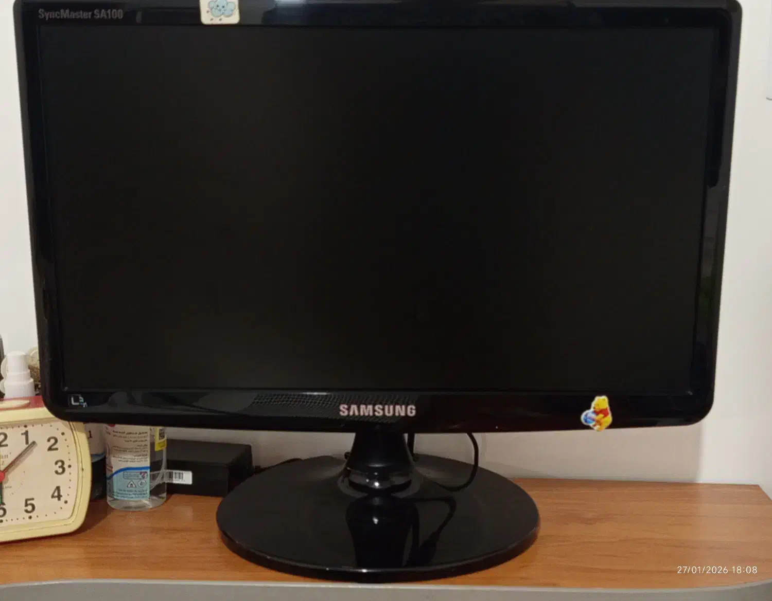 Monitor 19 inch( مانیتور 19 اینچ )|قطعات و لوازم جانبی رایانه|زرقان, |دیوار