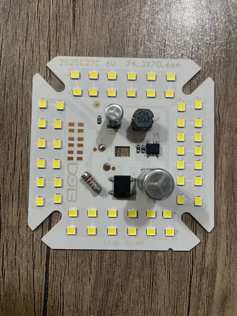 جعبه کارتن لامپ ۴۰و۵۰و۶۰ زیر قیمت و قطعات لامپ|عمده‌فروشی|شهریار, شهریار|دیوار