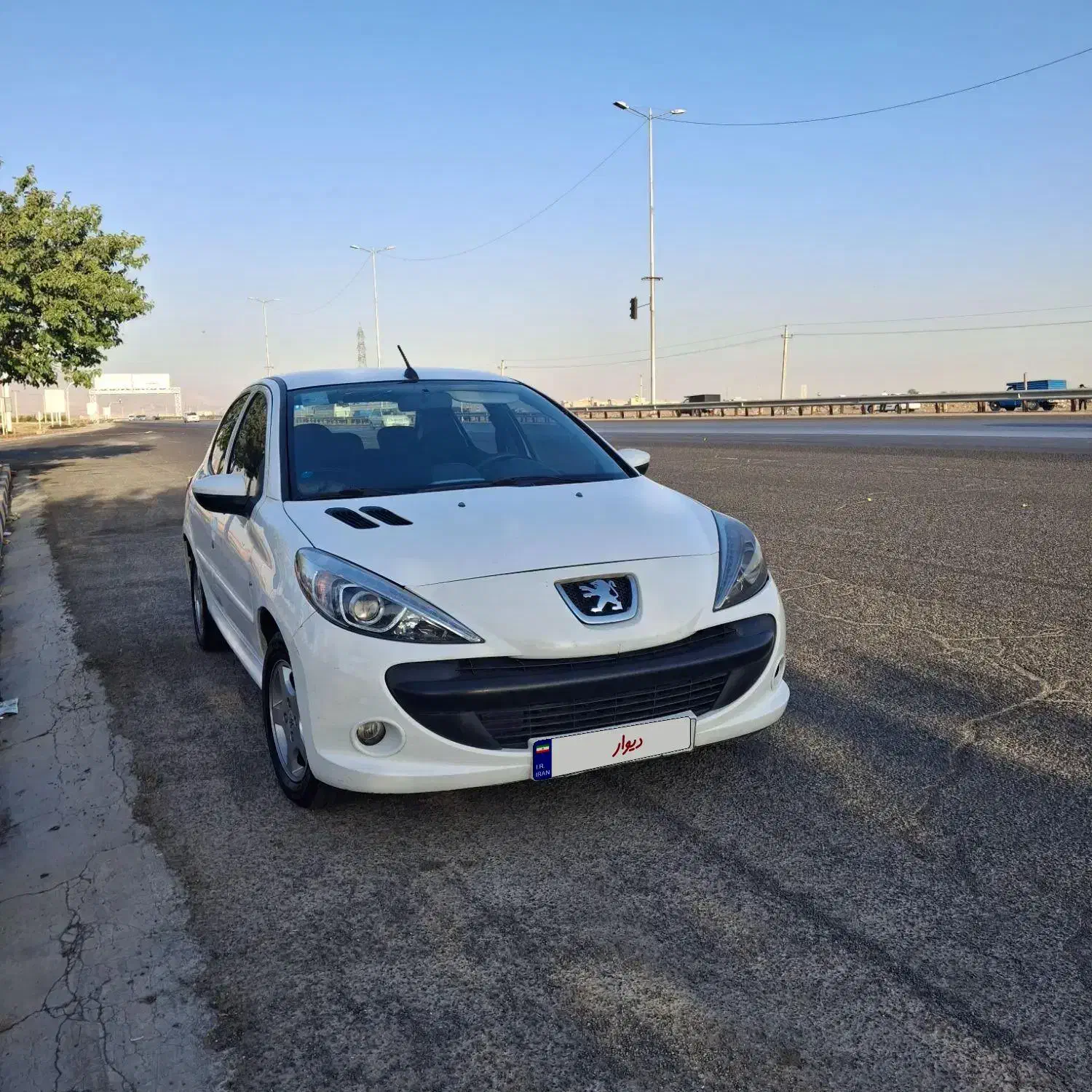 پژو 207 دنده ای|خودرو سواری و وانت|لاهیجان, حاجی آباد|دیوار