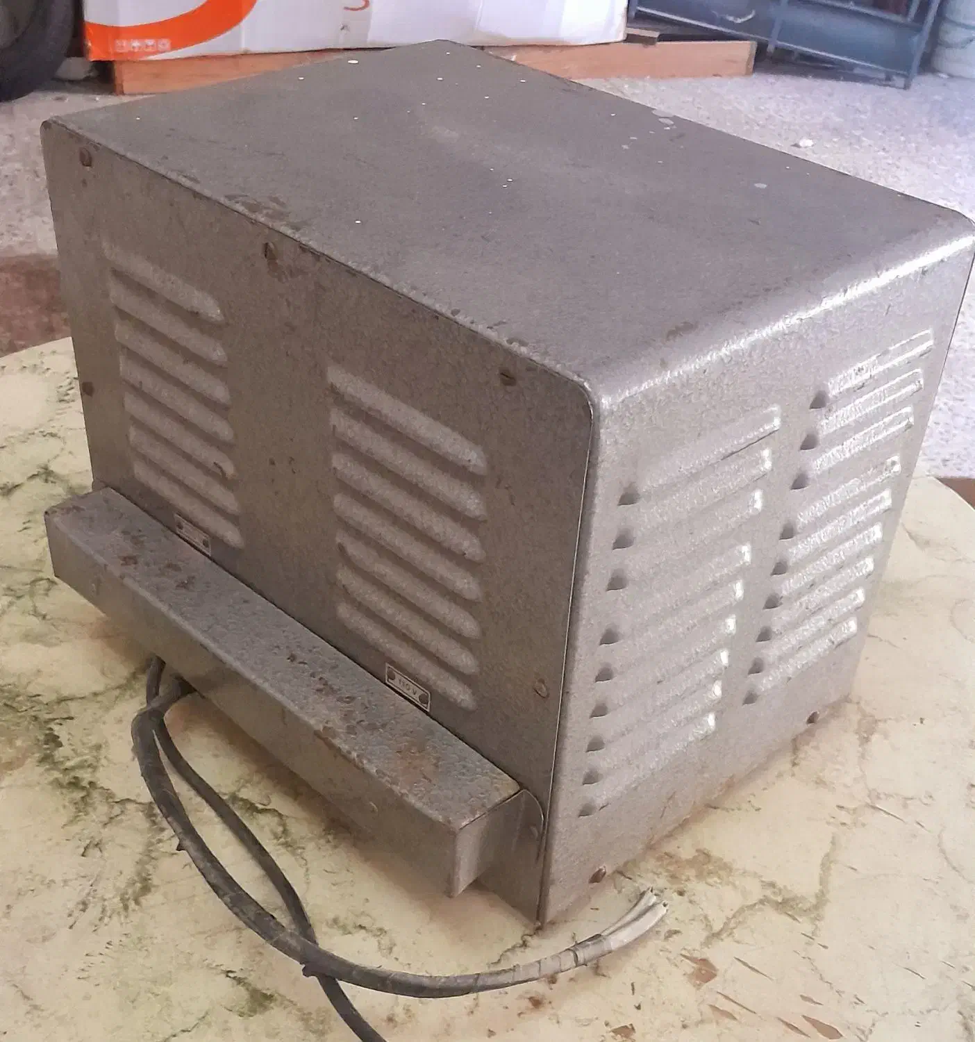 ترانسفورماتور تثبیت ولتاژ یا استابلایزر سلکتوری|ماشینآلات صنعتی|فولادشهر, A4|دیوار