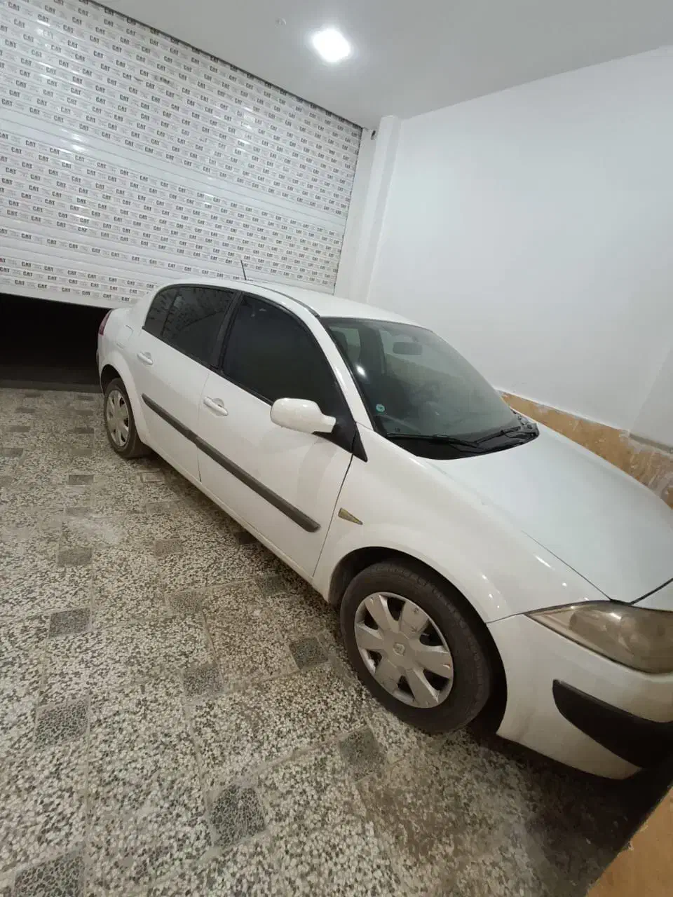 مگان تمیز مدل 2011|خودرو سواری و وانت|مشهد, امیریه|دیوار