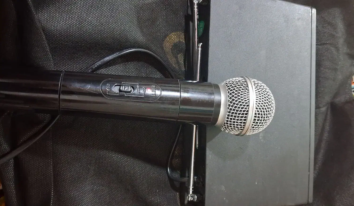 میکروفن شور بی سیم|آلات موسیقی|صحنه, |دیوار