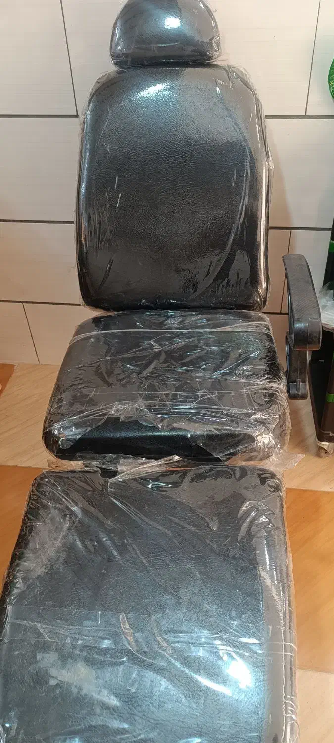 2عدد صندلی اصلاح|آرایشگاه و سالن‌های زیبایی|کرمانشاه, |دیوار