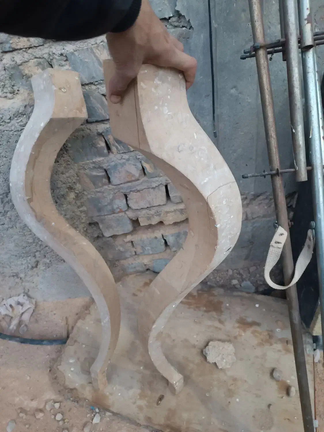 پایه میز سم آهویی|بوفه، ویترین، کنسول|شیراز, گویم|دیوار