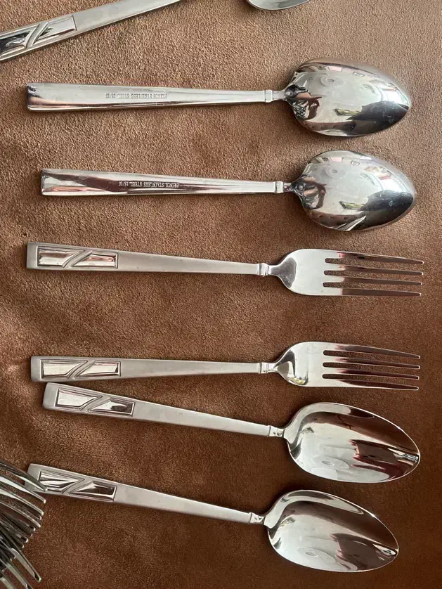 سرویس قاشق چنگال المانی|ظروف سرو و پذیرایی|اصفهان, باغ دریاچه|دیوار