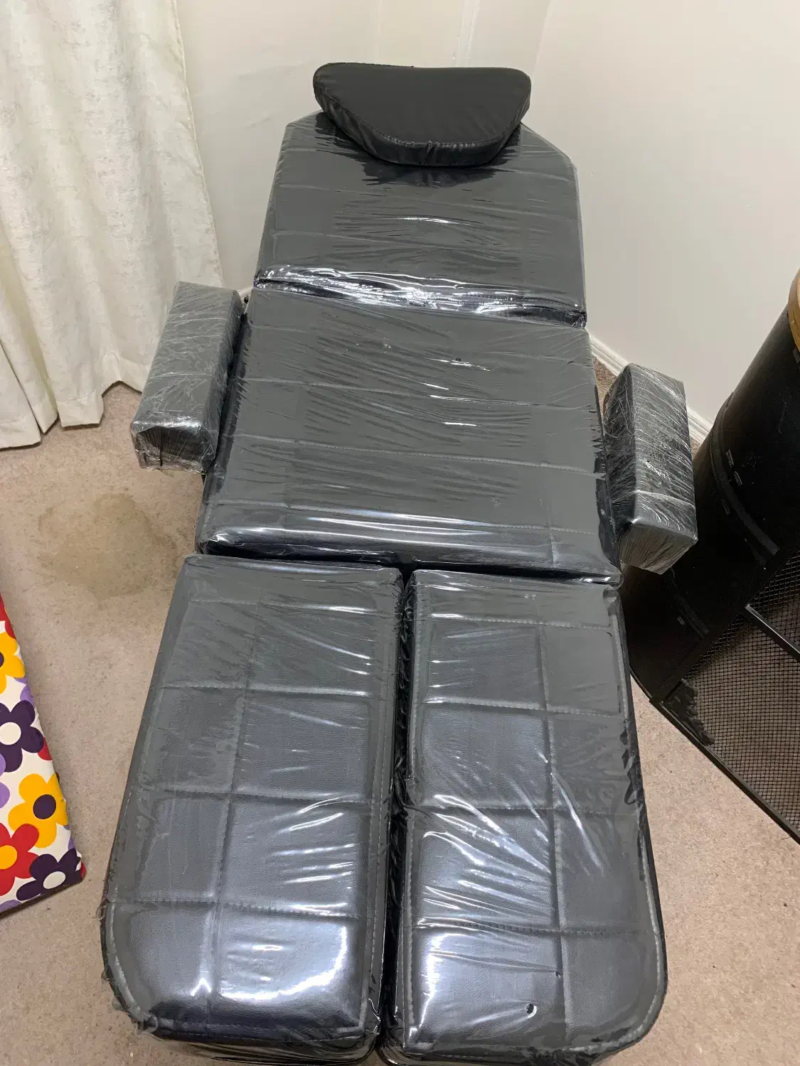 تخت تاتو و ماساژ و فشیال به همراه آرم رست|آرایشی، بهداشتی، درمانی|کرج, شهرک فهمیده|دیوار