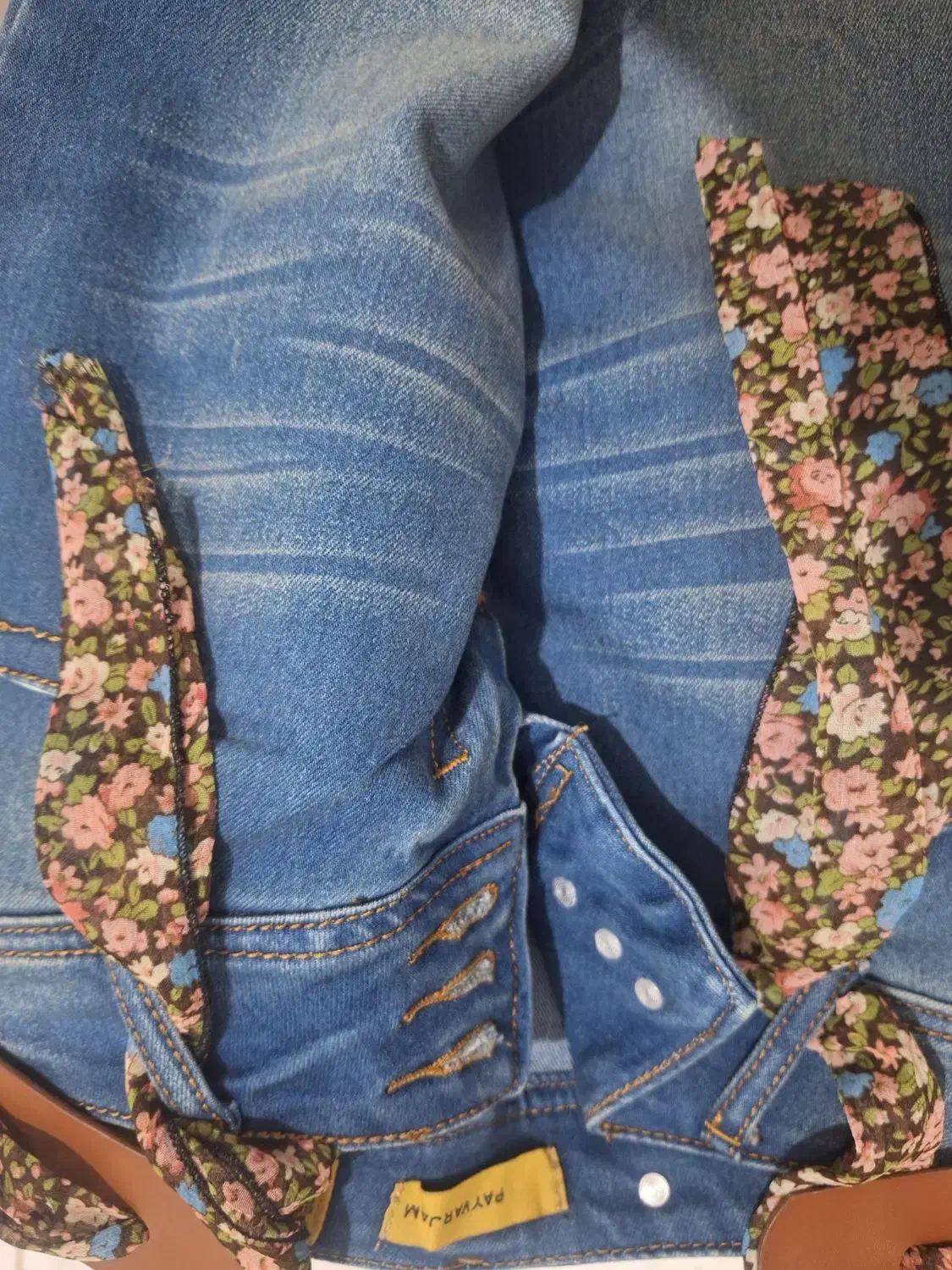 لباس|لباس|لاهیجان, فیاض|دیوار