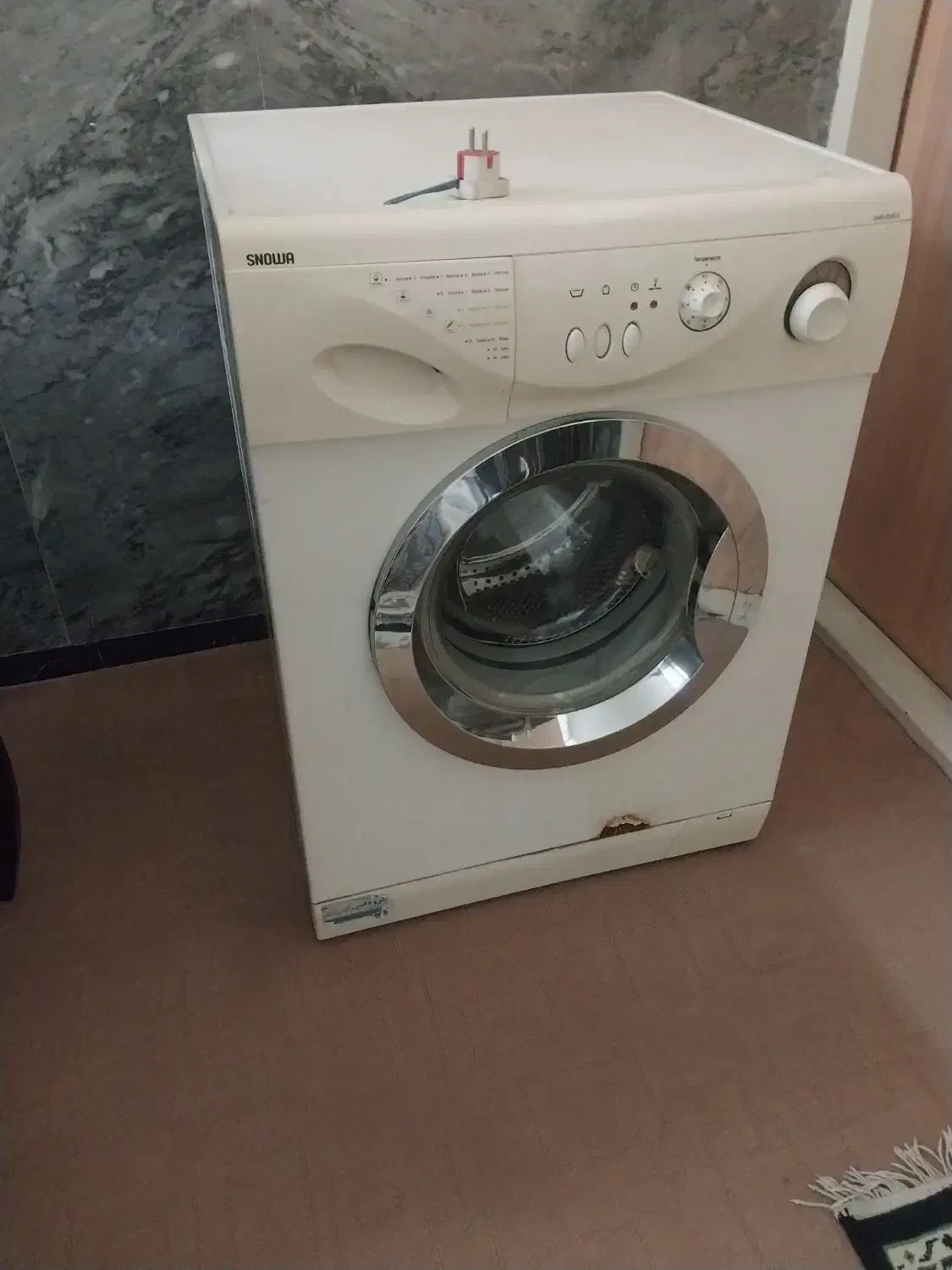 ِلباسشویی اسنوا نیاز به تعمیر|ماشین لباسشویی و خشککن لباس|گنبد کاووس, |دیوار