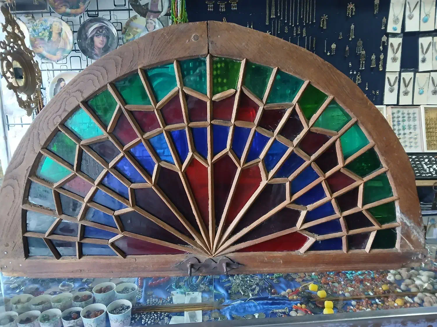 گره چینی قدیمی|کلکسیون اشیاء عتیقه|شهرکرد, |دیوار