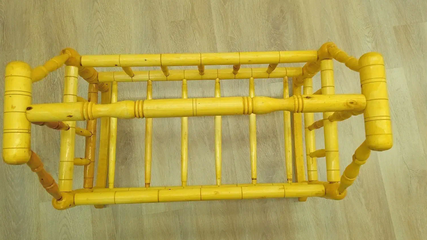 گهواره چوبی|اسباب و اثاث بچه|ارومیه, |دیوار