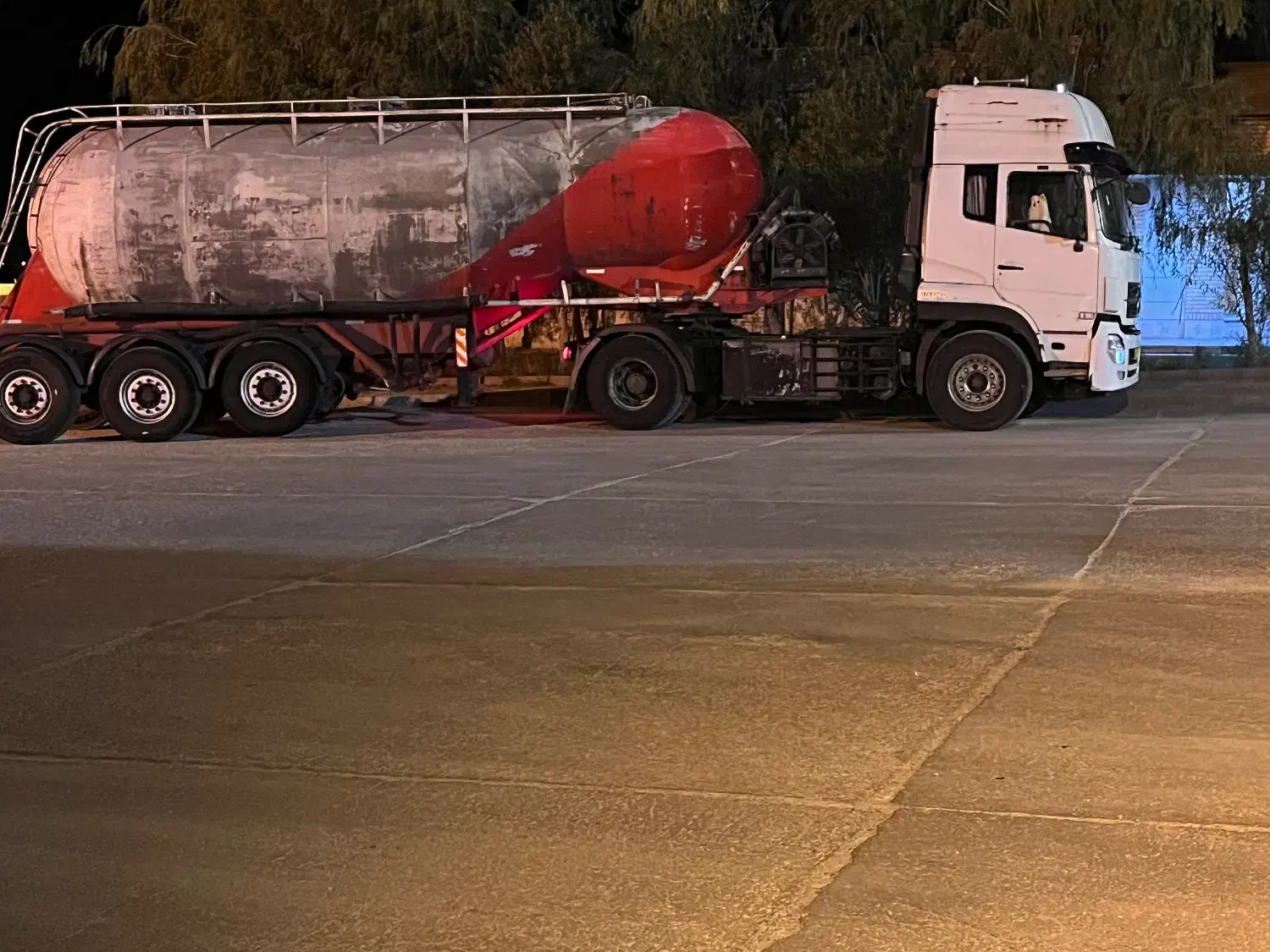 بونکر حمل سیمان|خودرو سنگین|فیروزکوه, |دیوار