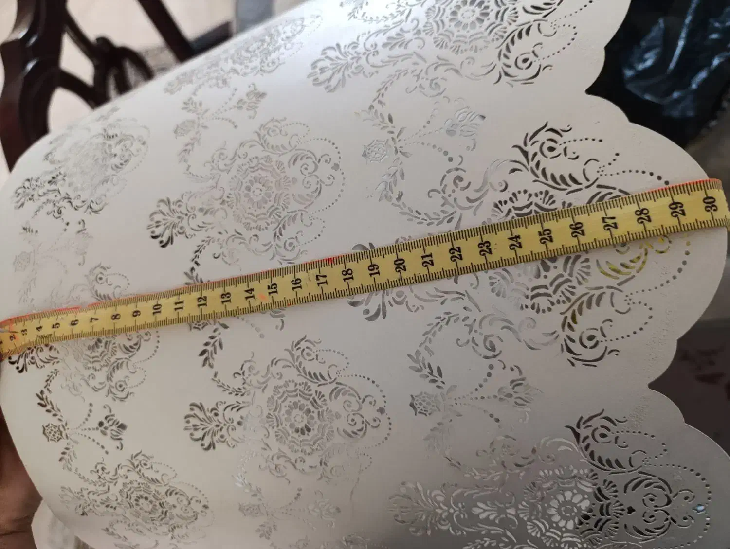 کلاهک فلزی اباژور|چراغ خواب و آباژور|تهران, فلسطین (میدان انقلاب)|دیوار