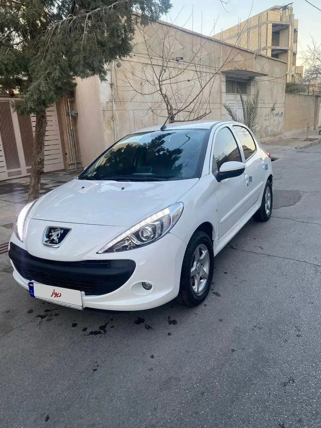 پژو۲۰۷دنده ای سقف فلز ۱۴۰۳|خودرو سواری و وانت|شیراز, اصلاح‌نژاد|دیوار
