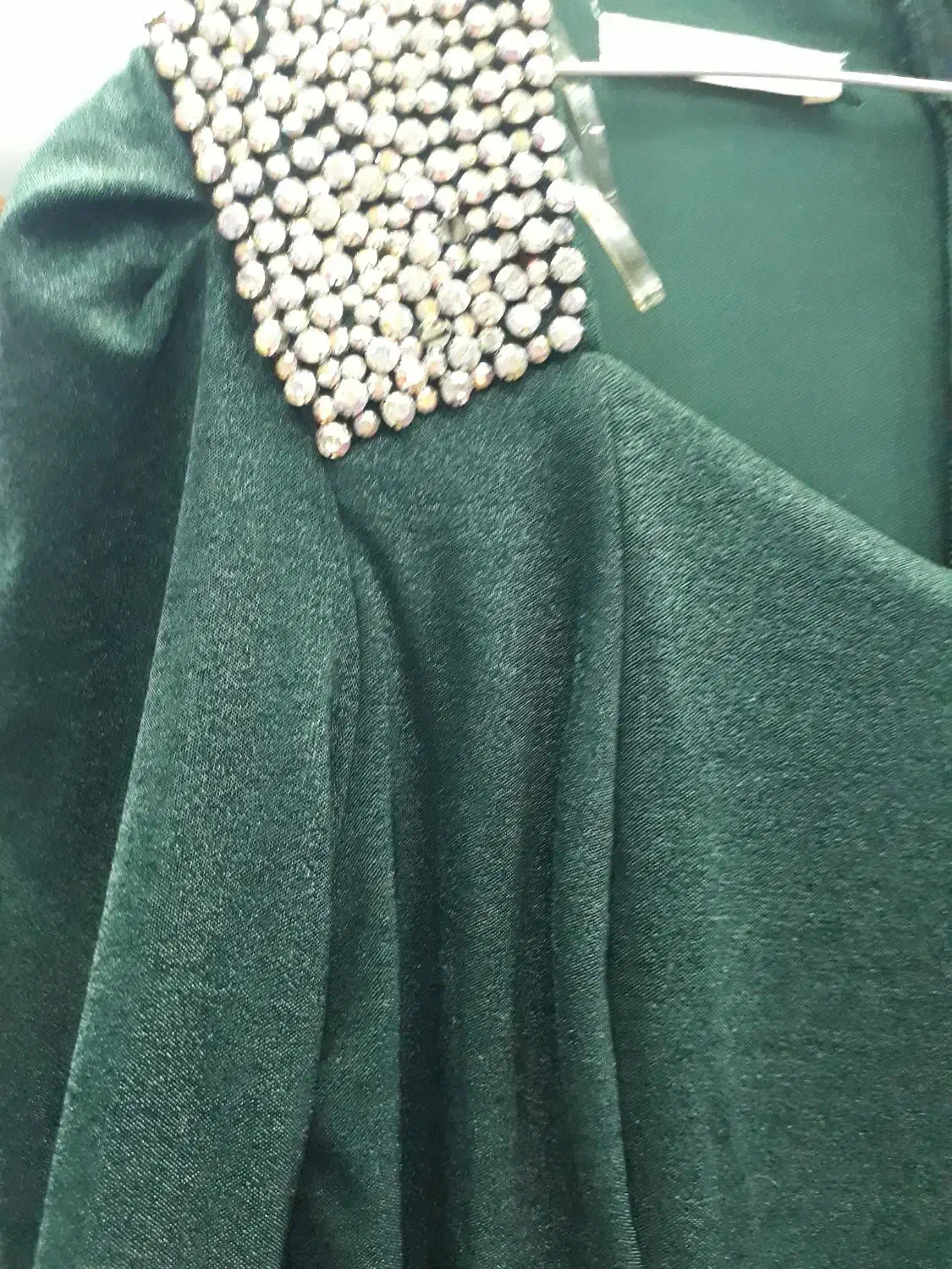 لباس مجلسی در حد نو|لباس|بهارستان, |دیوار