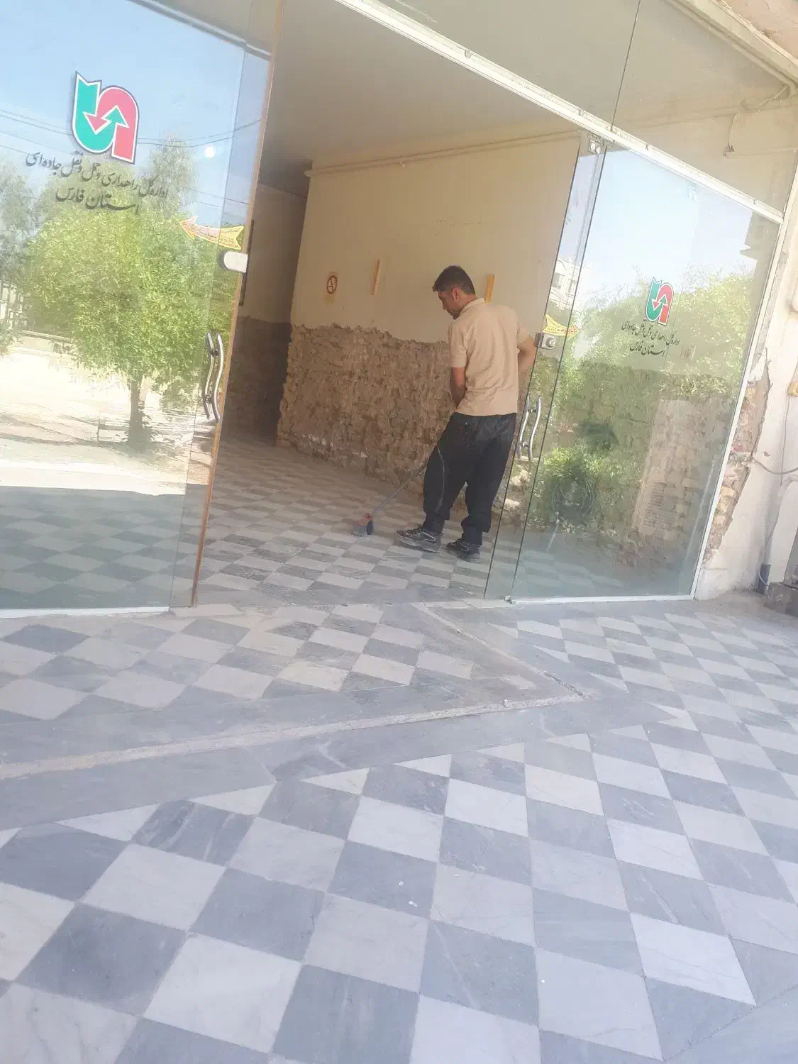 تخریب کنده کاری|خدمات پیشه و مهارت|فیروزآباد (فارس), |دیوار