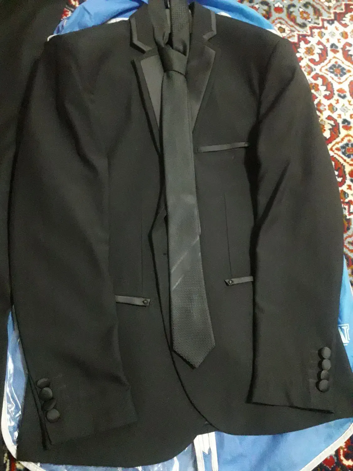 کت وشلوار مردانه و کراوت سایز ۴۴ نو|لباس|تهران, شهرک زینبیه|دیوار