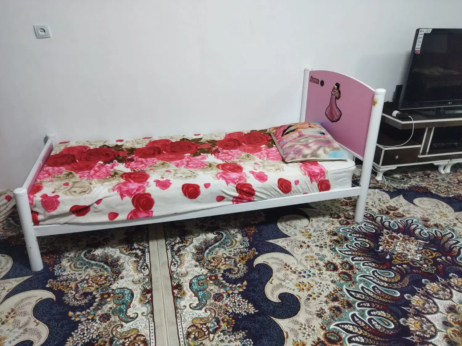 تخت خواب  دخترانه|تخت و سرویس خواب|کرمانشاه, |دیوار