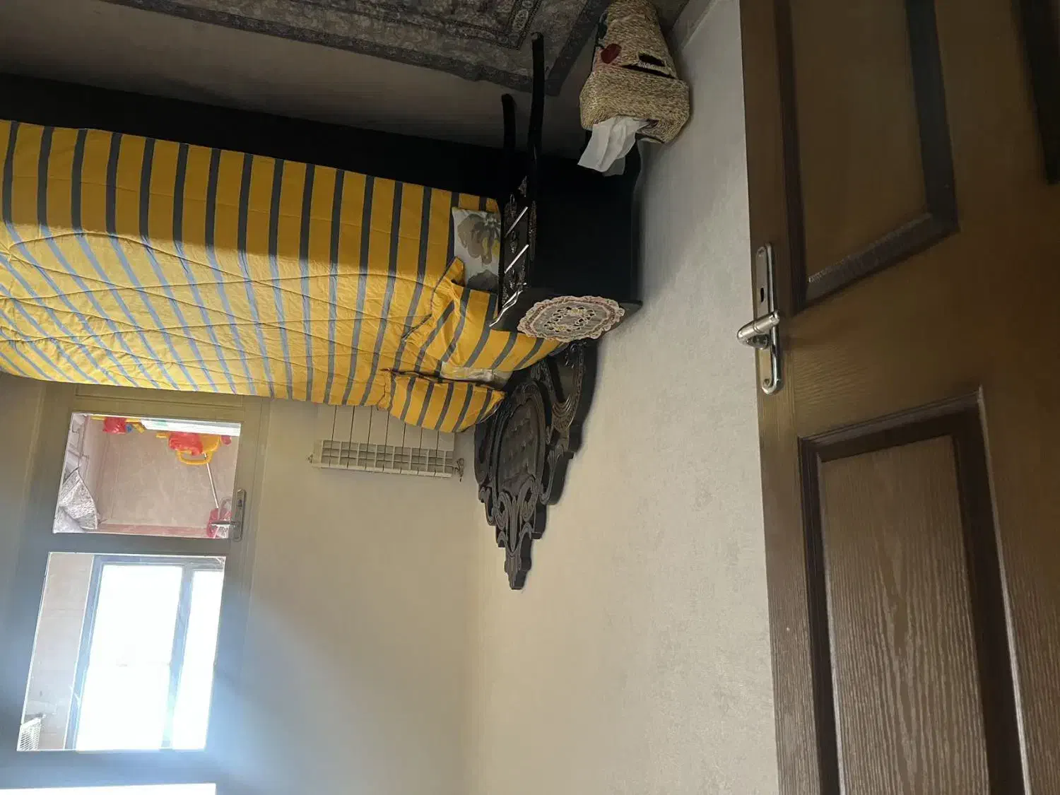 تخت و کمد نو نو|تخت و سرویس خواب|قم, زنبیل آباد|دیوار