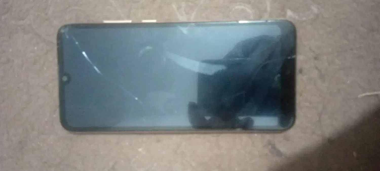 گوشی وای6|موبایل|ارومیه, |دیوار