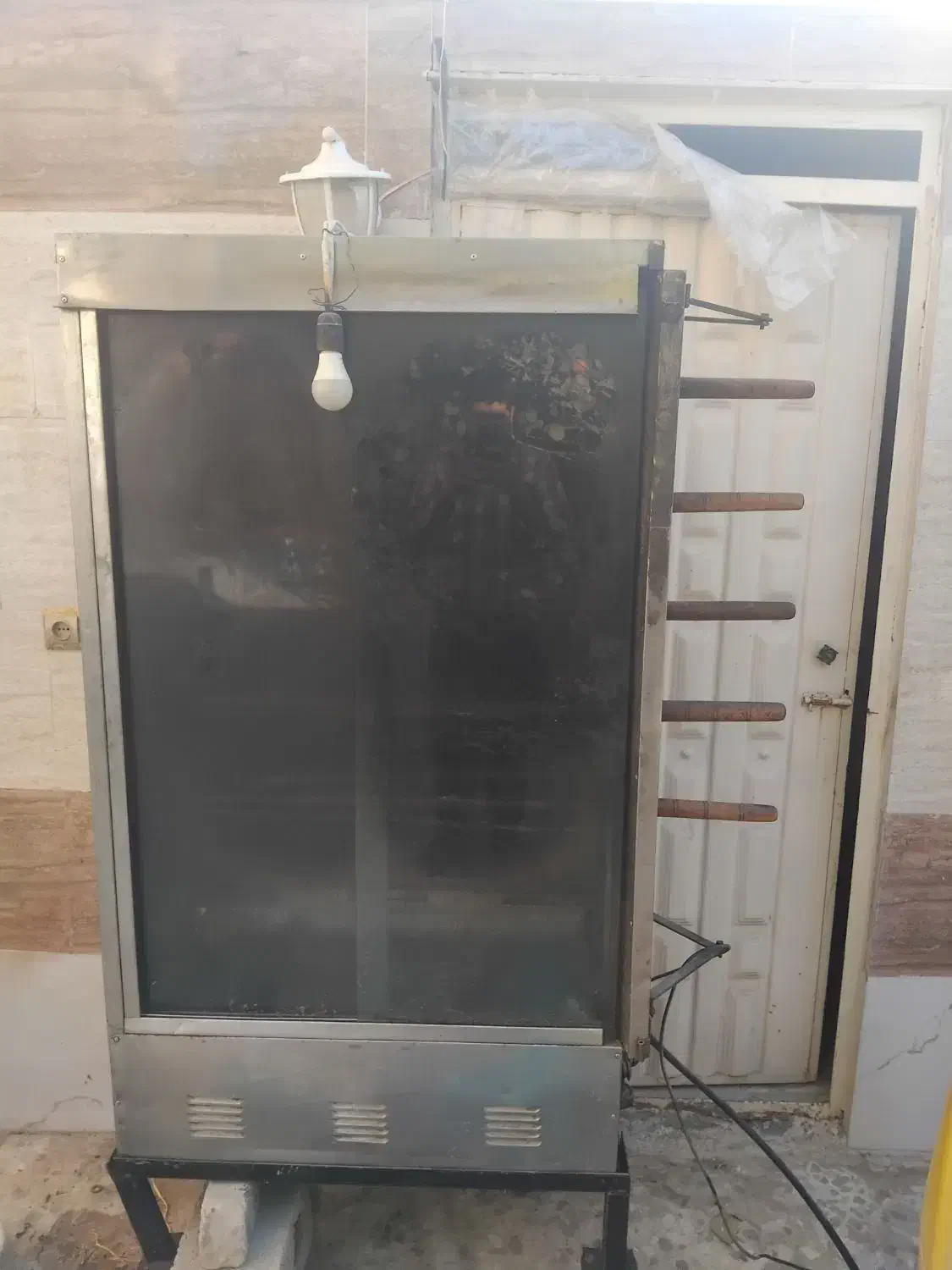 جوجه گردان ۶سیخ|کافیشاپ و رستوران|نجفآباد, قلعه سفید|دیوار