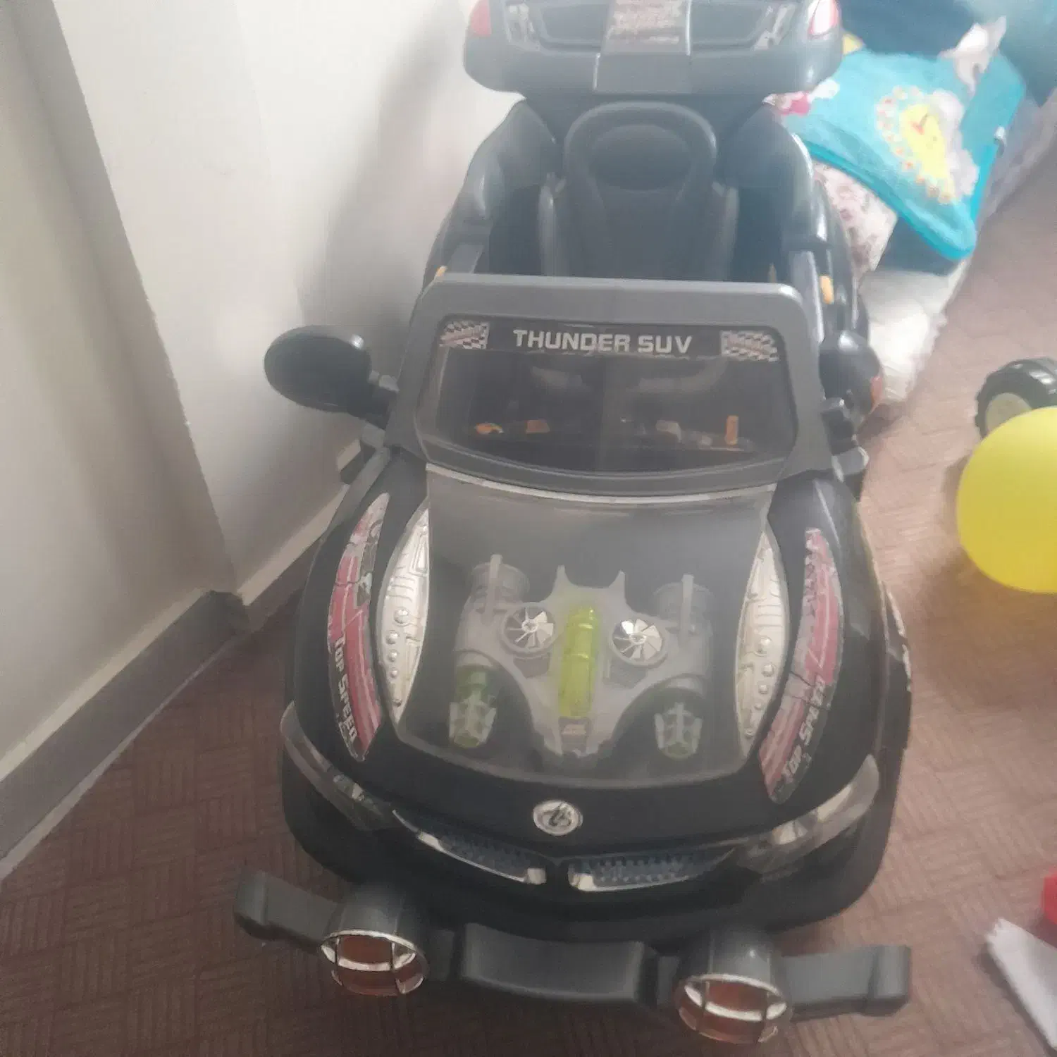 ماشین شارژی|اسباب‌‌بازی|بومهن, |دیوار