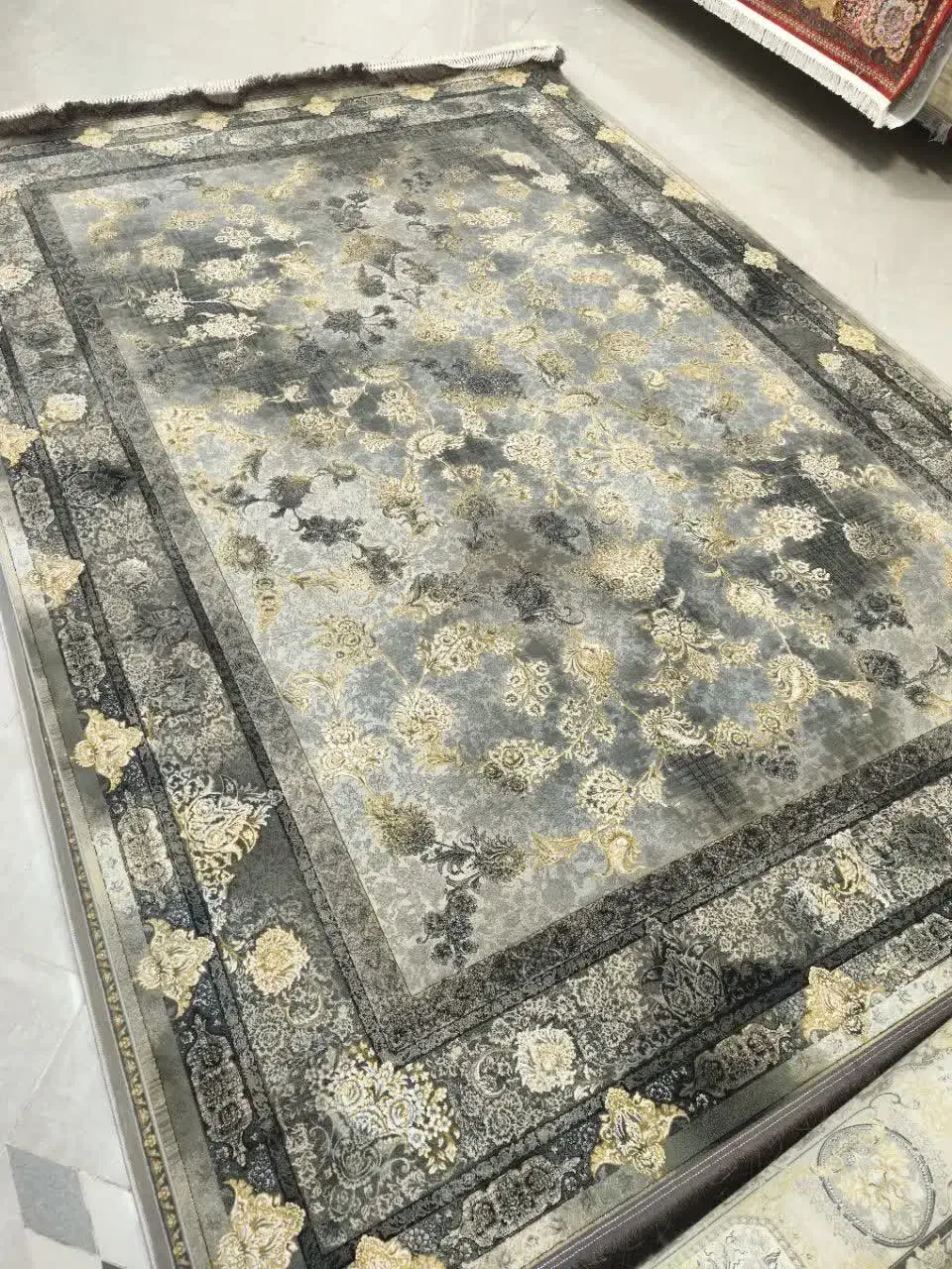 فرش ۱۲۰۰ شانه کاشان|فرش|اصفهان, شهید رجایی|دیوار