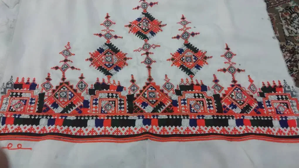 خیاط شیرازه لوتین|لباس|زاهدان, |دیوار