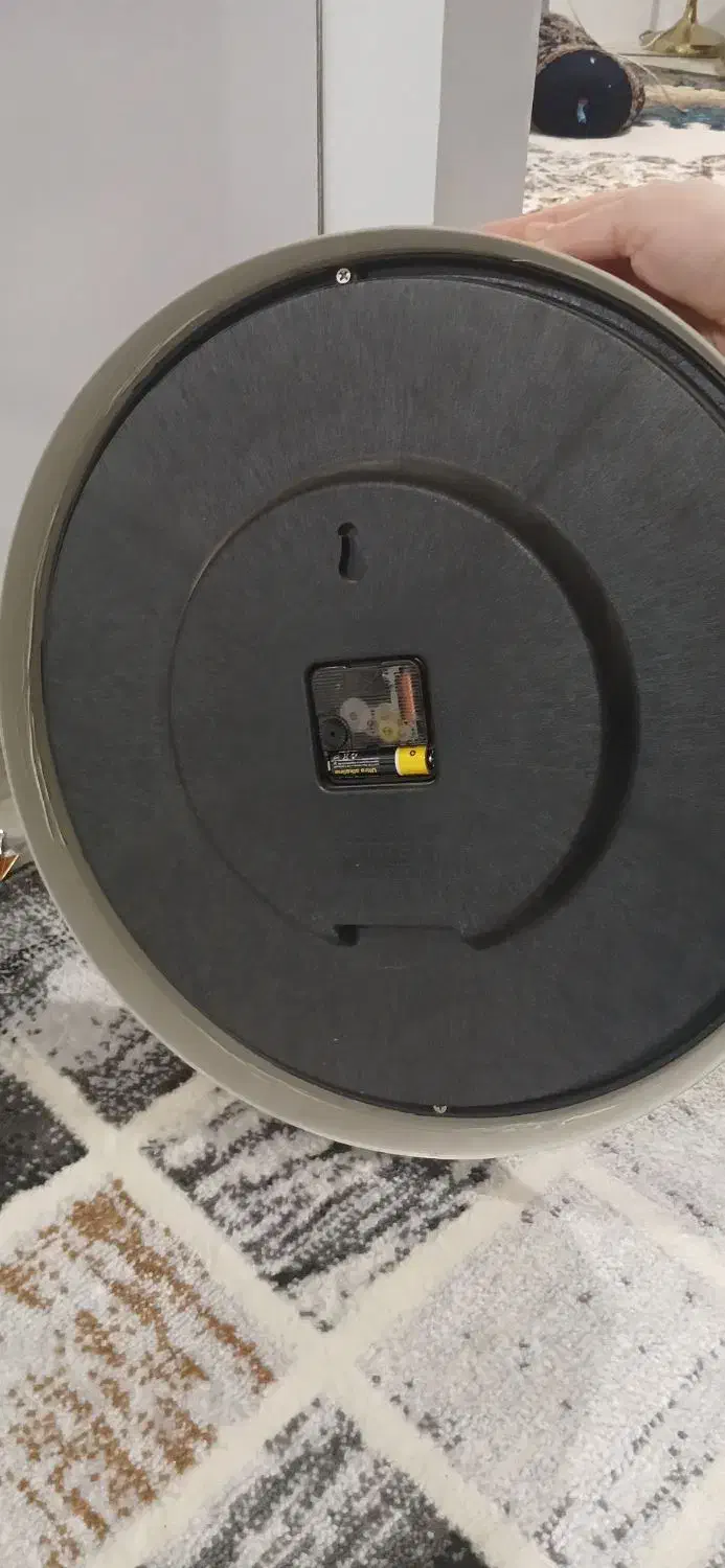 ساعت دیواری|ساعت دیواری و تزئینی|پرند, فاز ۶|دیوار