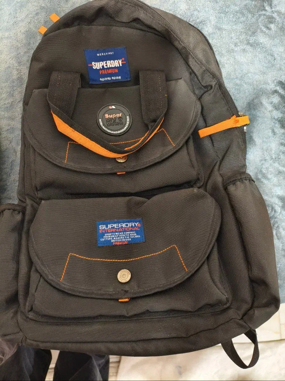 کوله پشتی|کیف، کفش، کمربند|کرج, باغستان|دیوار