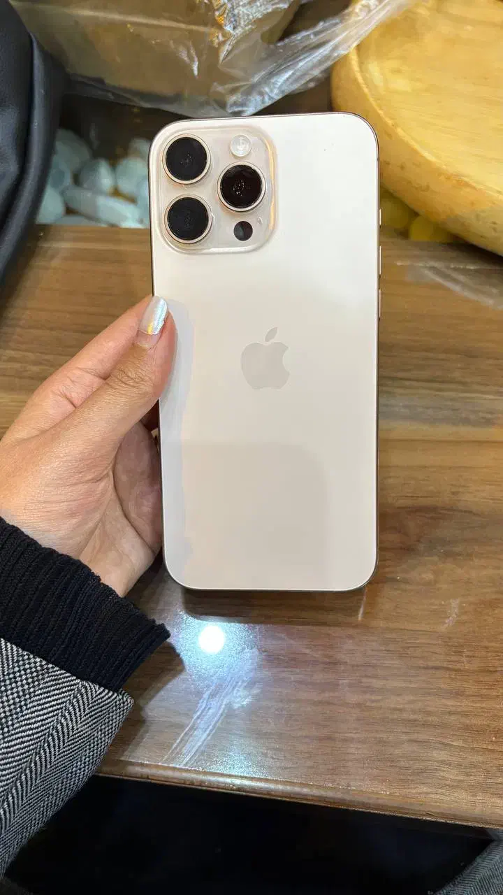 ۱۶ پرومکس|موبایل|بیرجند, |دیوار