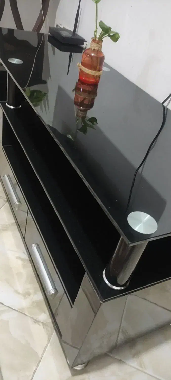 میز تلویزیون شیشه ای|میز تلویزیون|رشت, منظریه|دیوار