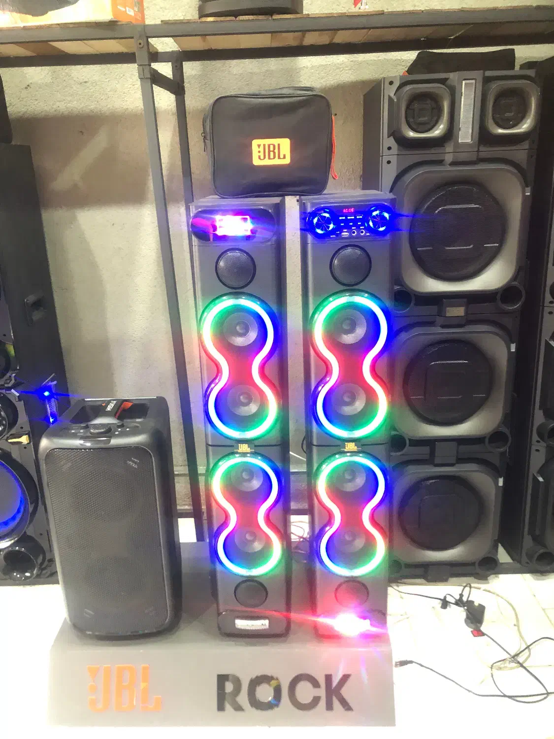 اسپیکرهای دو تیکه برقی JBL|سیستم صوتی خانگی|فریدون‌کنار, |دیوار