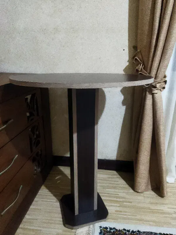 میز گرد|میز و صندلی غذاخوری|چابکسر, |دیوار