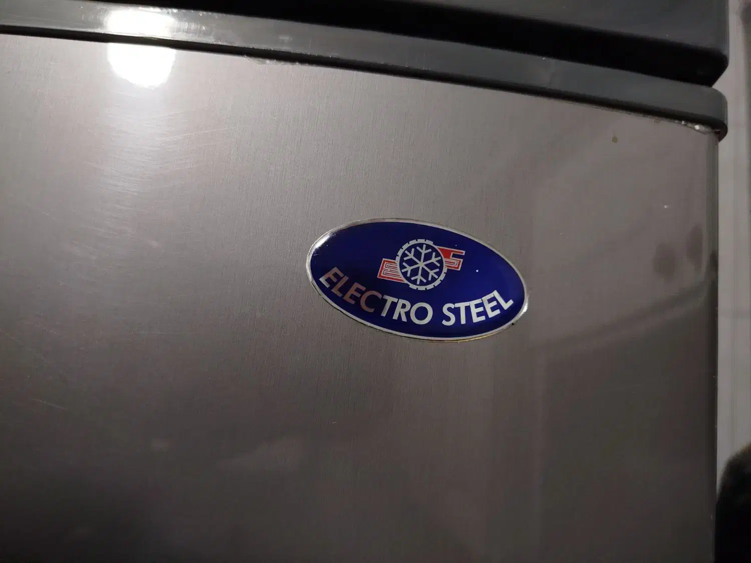 یخچال|یخچال و فریزر|دماوند, گیلاوند|دیوار