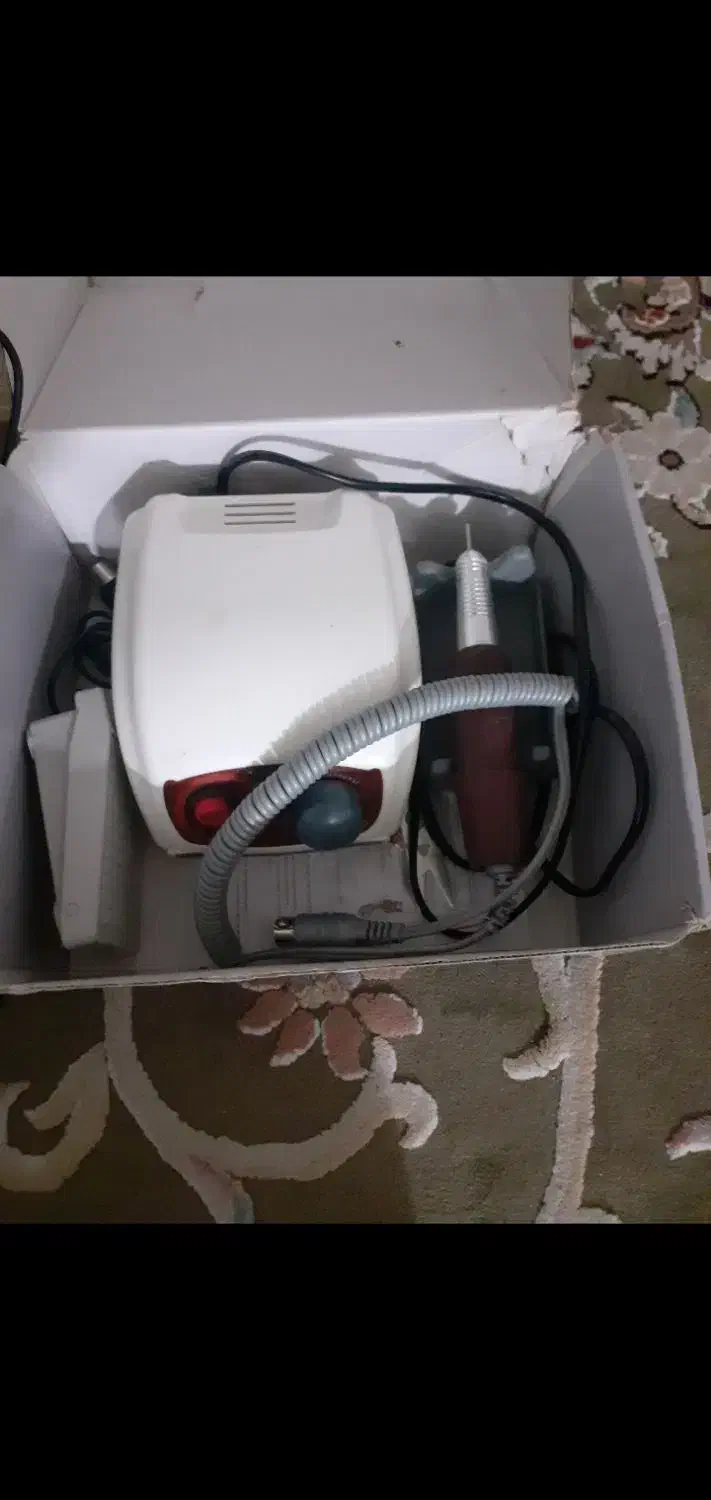 لوازم کاشت ناخن|آرایشگاه و سالن‌های زیبایی|خان ببین, |دیوار