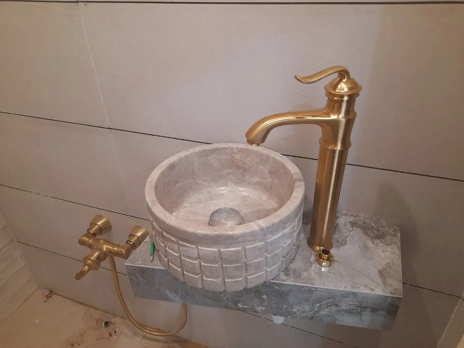 لوله کشی آب وتعمیرات ونصب شیرالات سراسرشیراز|خدمات پیشه و مهارت|شیراز, شهرک فرهنگیان|دیوار