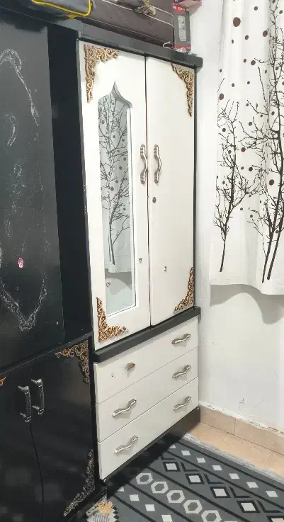 کمد دراور|جاکفشی، کمد، دراور|پیشوا, |دیوار