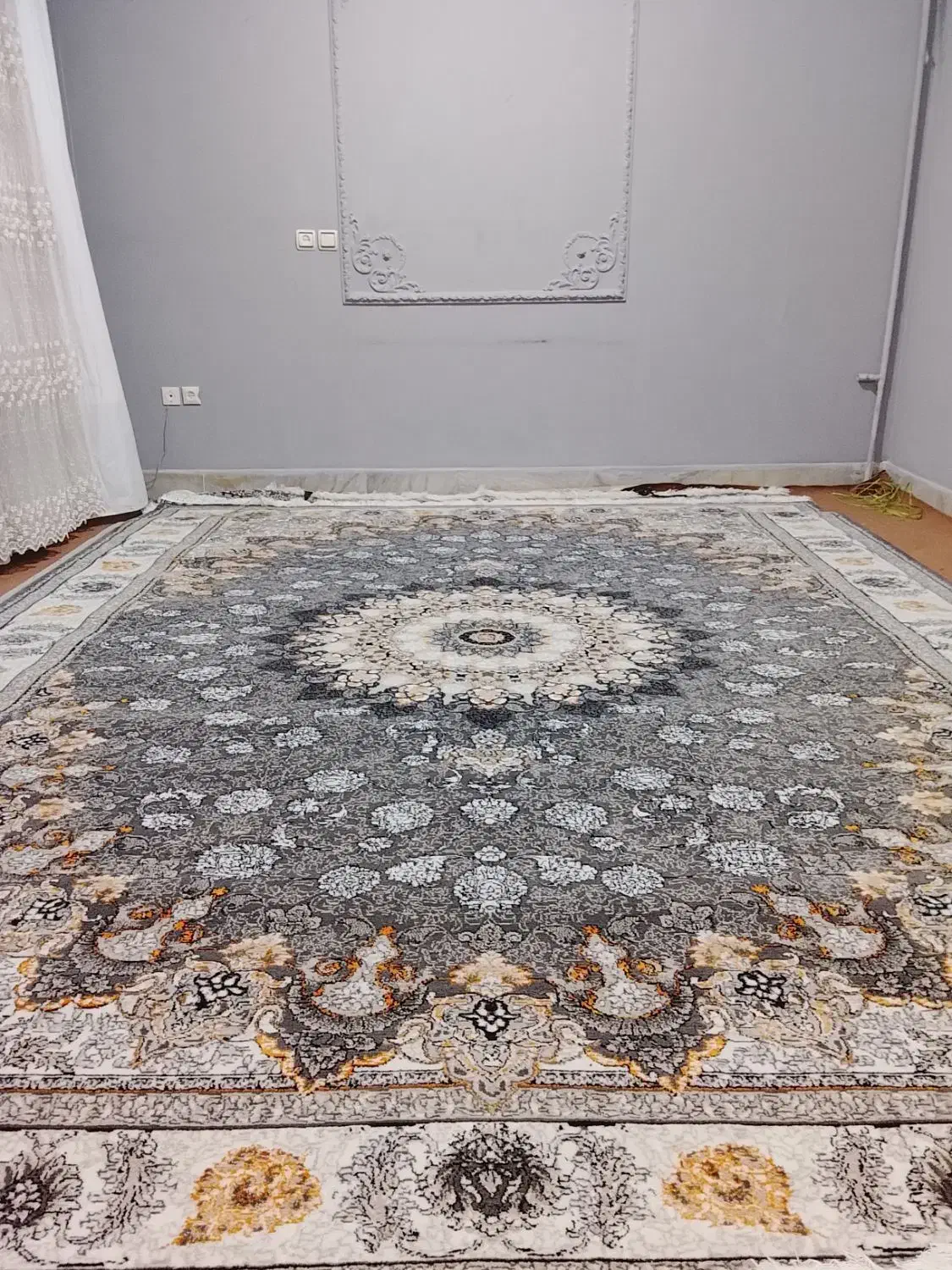 انبار فرش خدادادی|فرش|قهدریجان, |دیوار