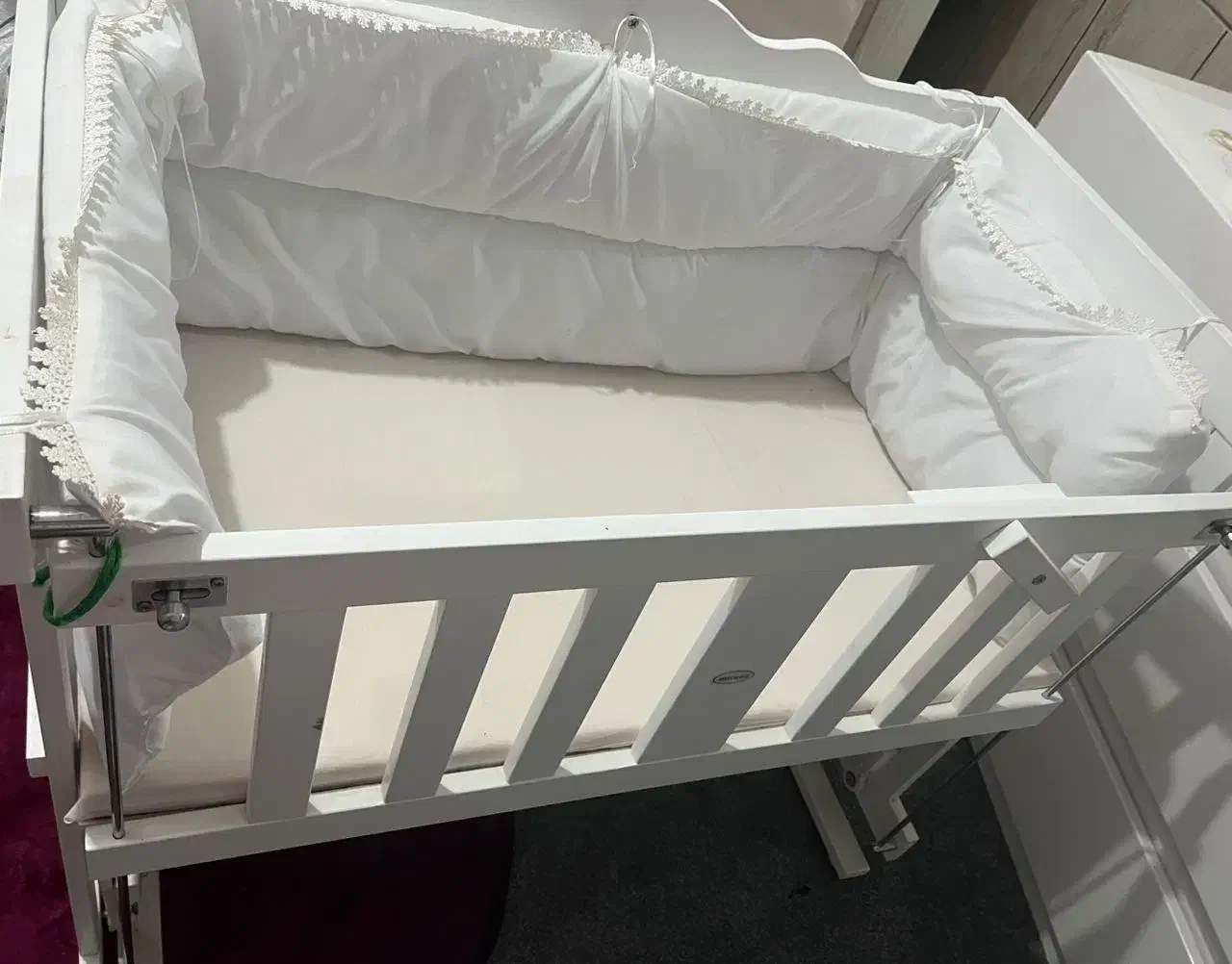 تخت کنار مادر|تخت و صندلی بچه|شهرکرد, |دیوار