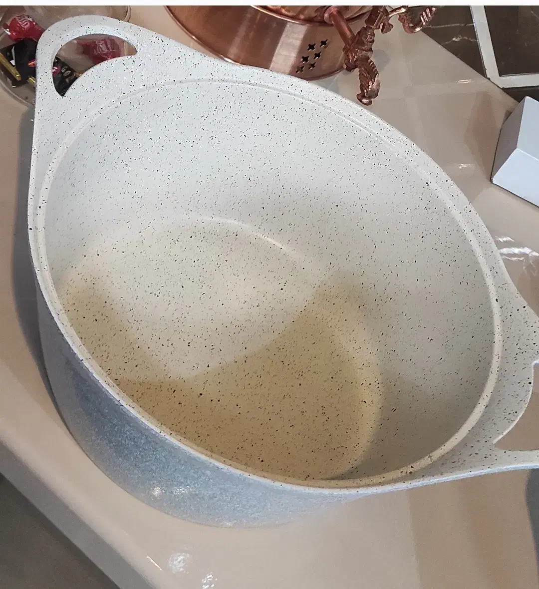 قابلمه|ظروف پخت‌وپز|سنندج, |دیوار