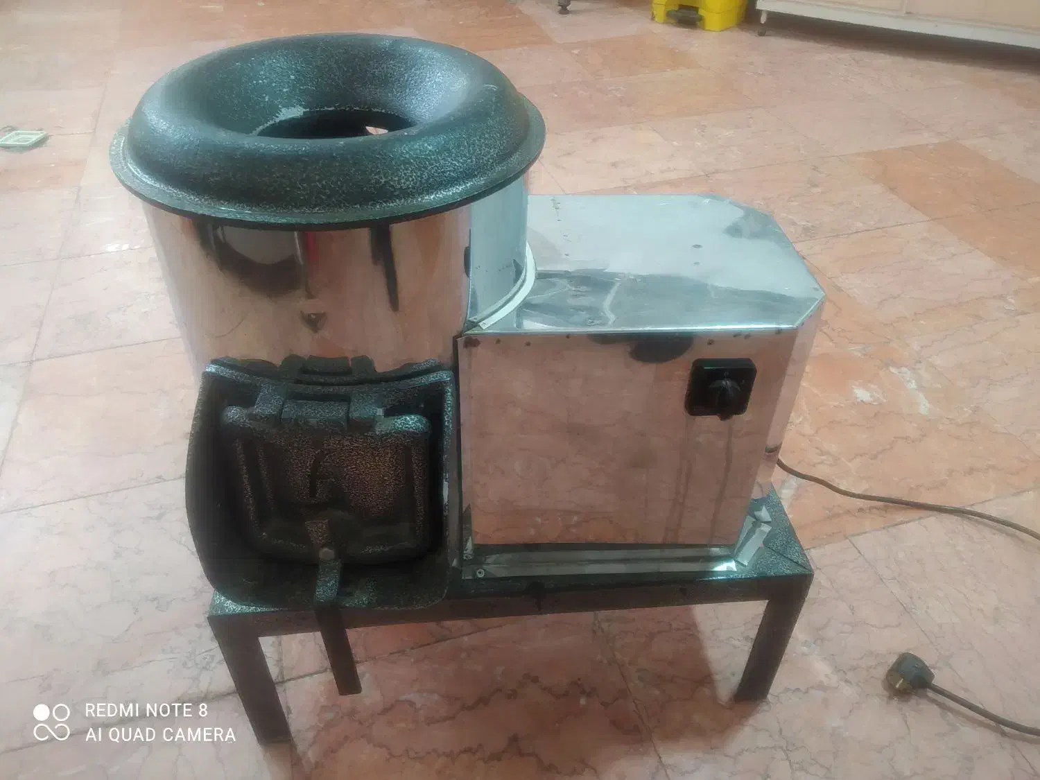 سیب زمینی پوست کن|کافی‌شاپ و رستوران|خمینی‌شهر, |دیوار