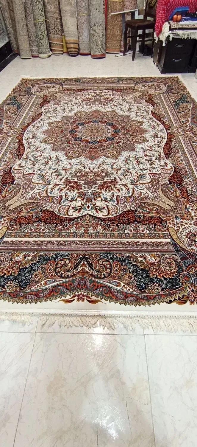 فرش۹متری۷۰۰شانه،درحدنو درجه یک|فرش|اردبیل, |دیوار