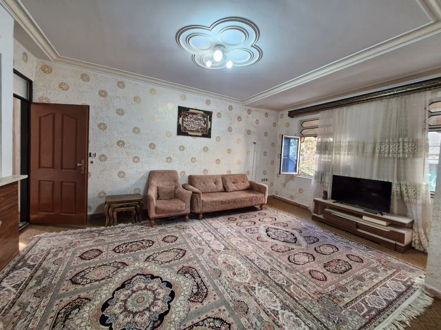 واحد۶۲متر طبقه اول تالش سه راه طاهری|فروش آپارتمان|تالش, هشتپر|دیوار