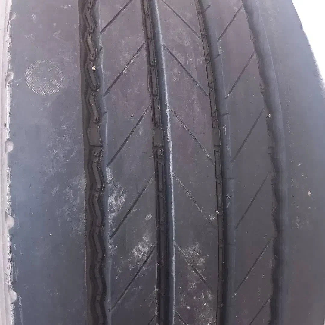 لاستیک تریلی در حد نو با رینگ ترکیه|قطعات یدکی و لوازم جانبی|خسروشاه, |دیوار