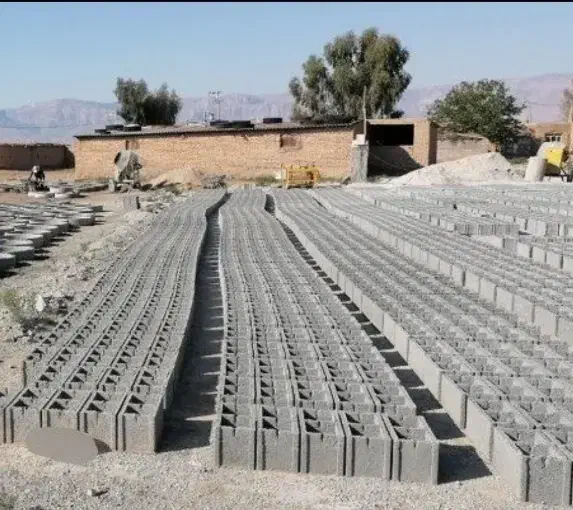 بلوک دیواری نی‌ریز|مصالح و تجهیزات ساختمان|سیرجان, |دیوار