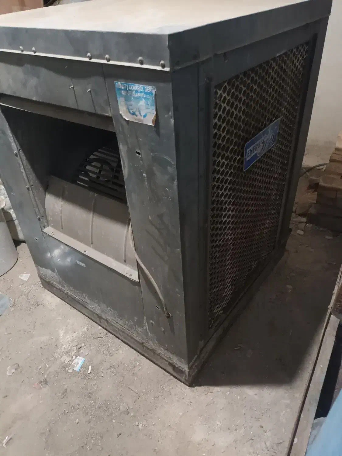 کولر بزرگ ۳۰۰۰۰ و کولر ۷۵۰۰|کولر آبی|چهارباغ, |دیوار