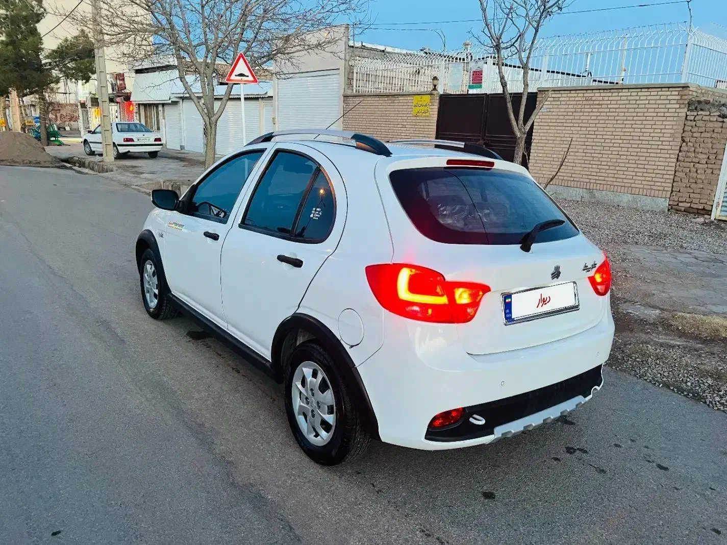 کوییکs مدل۱۴۰۲|خودرو سواری و وانت|بیرجند, |دیوار