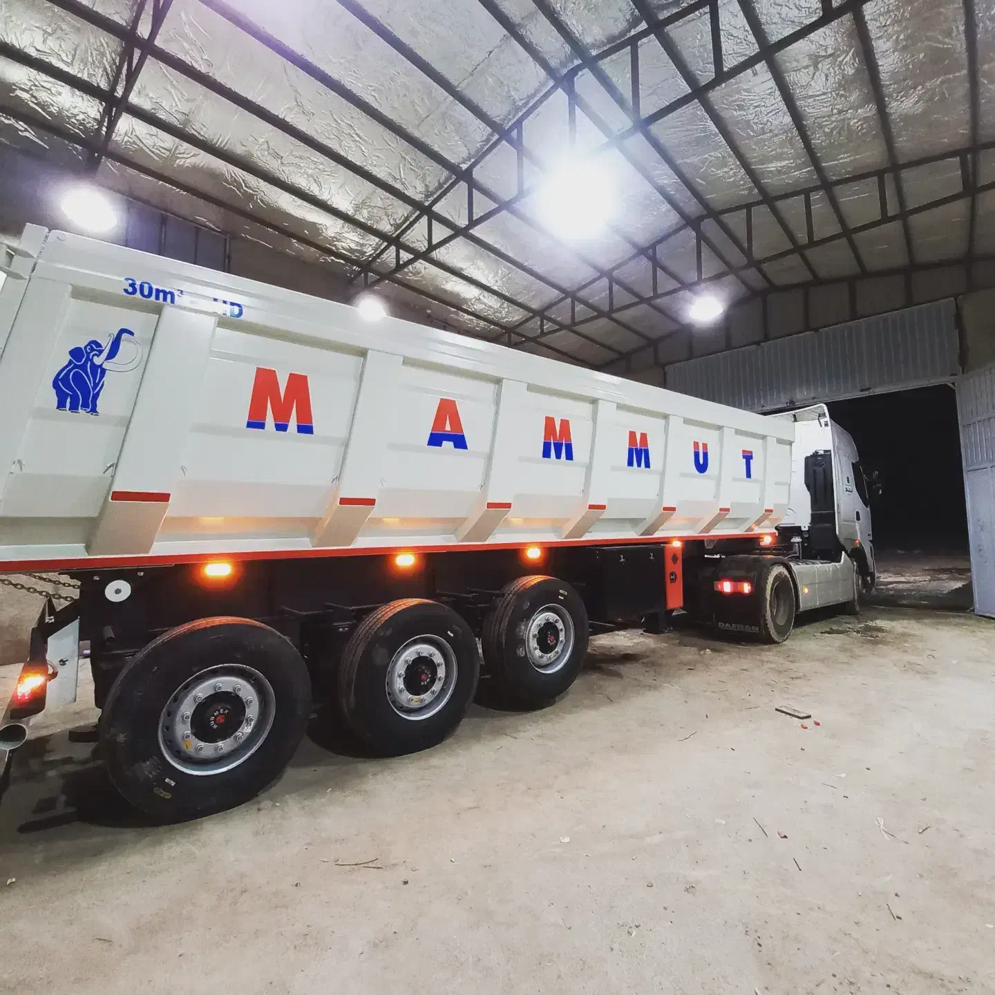 تریلی کمپرسی|قطعات یدکی و لوازم جانبی|اسلام‌شهر, ملک‌آباد|دیوار