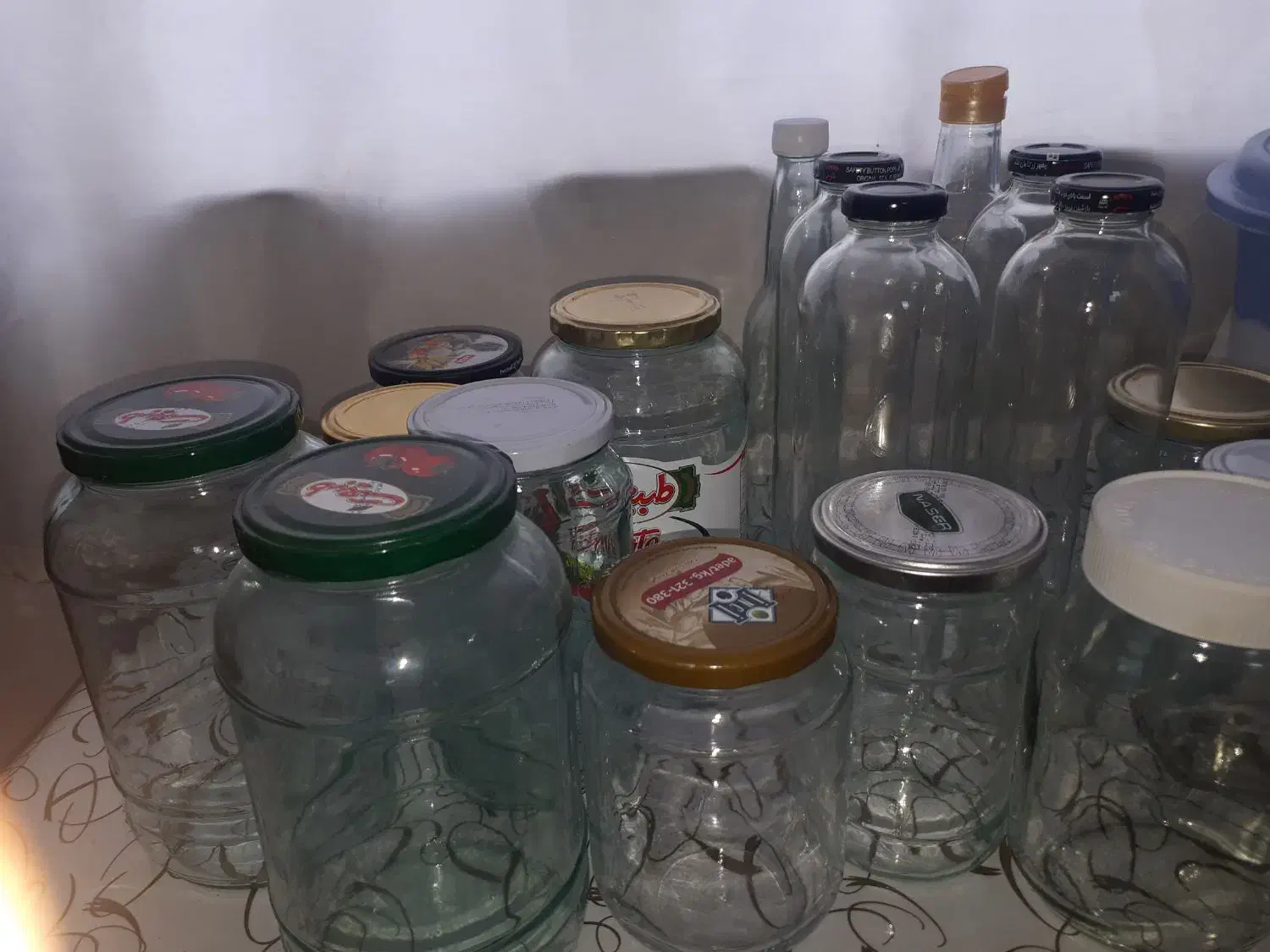 ظروف و نگهداره پلاستیک|ظروف نگهدارنده، پلاستیکی، یک‌بارمصرف|خوی, |دیوار